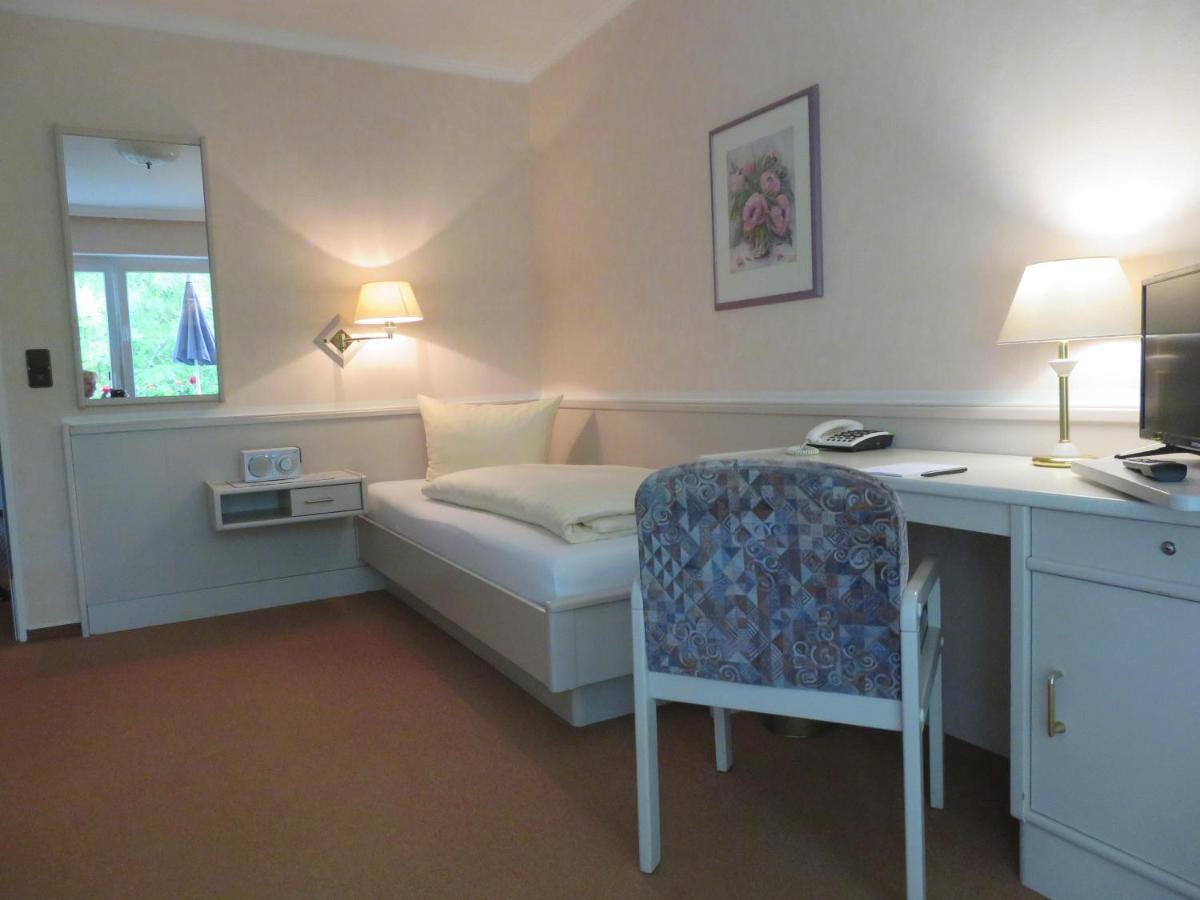Hotel Zum Rosenteich Bad Zwischenahn Ngoại thất bức ảnh