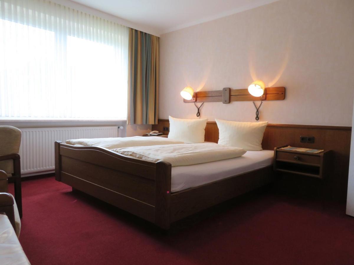 Hotel Zum Rosenteich Bad Zwischenahn Ngoại thất bức ảnh